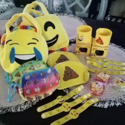 LOT OF ASSORTED EMOJI GOODIES!! 😄