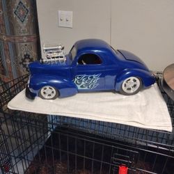 Antique Rare Vintage. R C Shelf Queen 