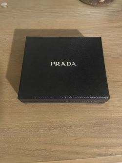 Prada Wallet box