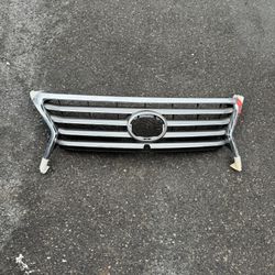 2013-2015 LEXUS LX570 Front Bumper Grille Black OEM pick up only