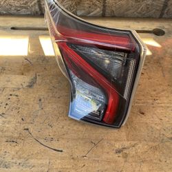 2017,2018 Toyota Prius Left Side Tail Light