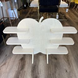 Retail Display Shelf For Vendors Apple Shaped