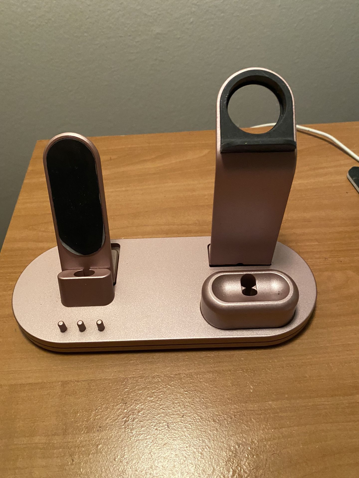 3 In 1 Apple Charging Station