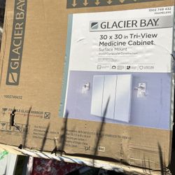 Brand NEW 3 Glass Mirror Medicine Cabinet