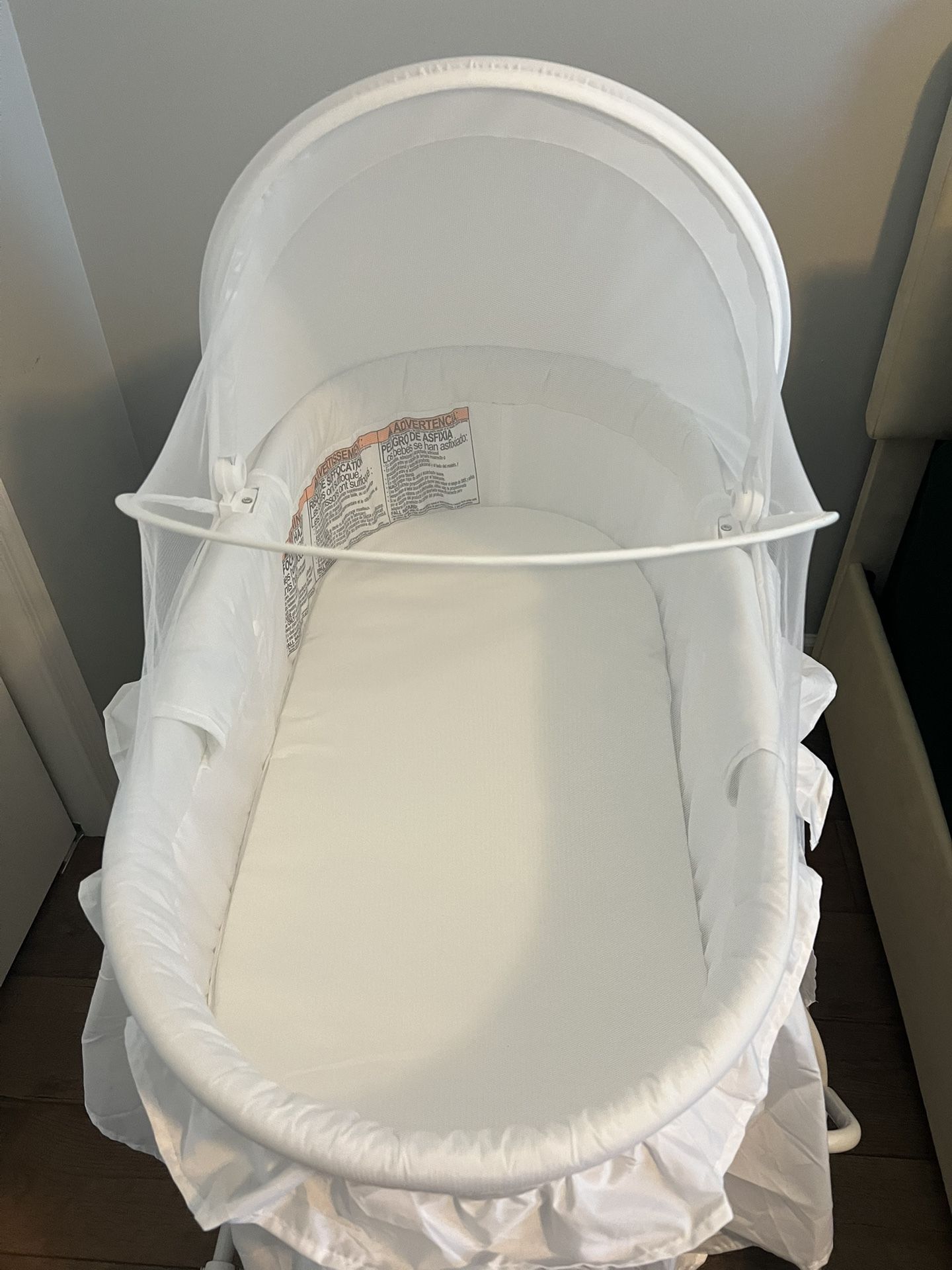 NEW! Dream On Me 2 in 1 Bassinet