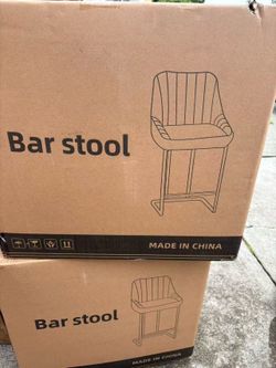 100% Brand New in box Brown Leather 24”Counter Height Bar Stools Set of 4