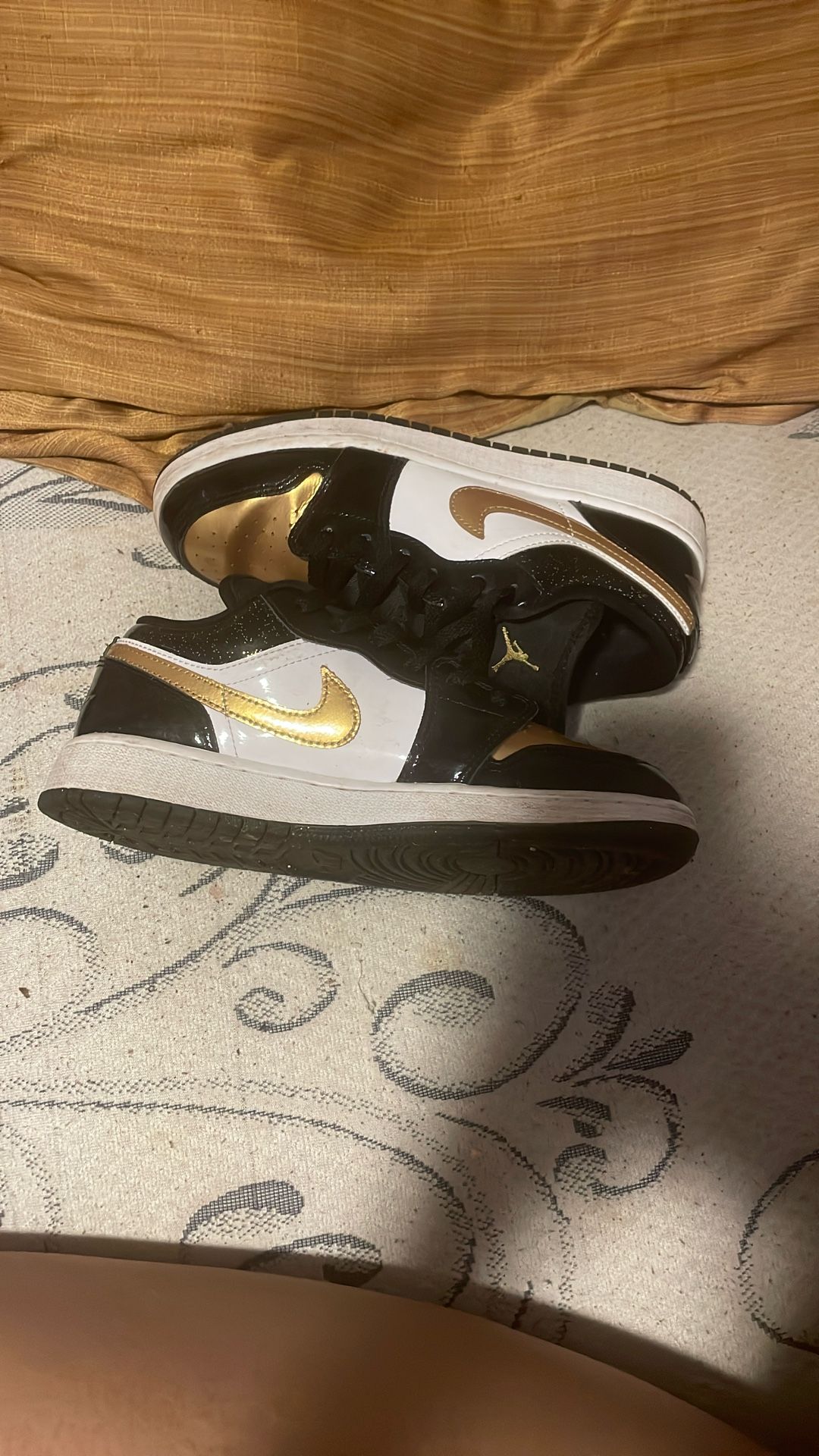 jordan 1 low