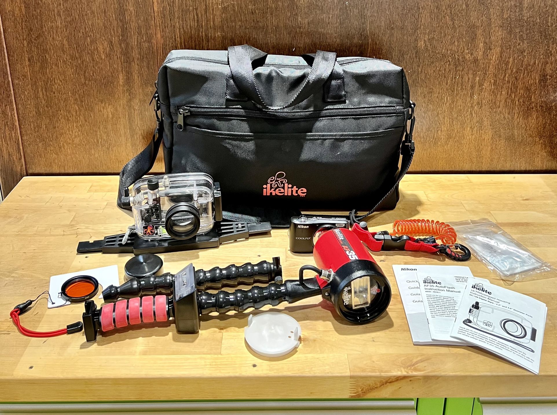 Ikelite Underwater Camera Outfit