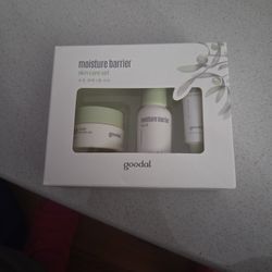 Moisture Barrier Skin Care Set