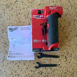 Milwaukee M12 FUEL 12V Lithium-Ion Brushless Cordless 1/4 in. Right Angle Die Grinder (Tool-Only)