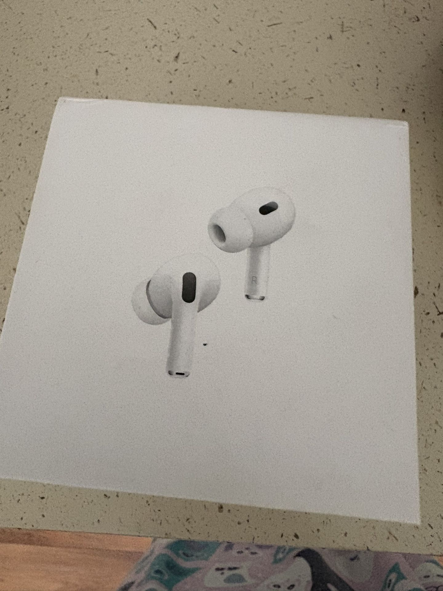 AirPods