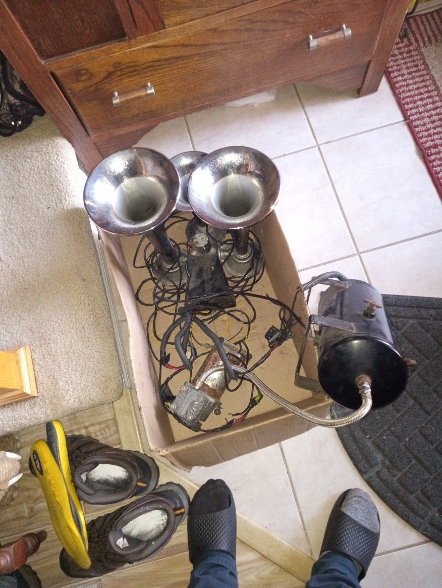 Big O Ass Set Of Air Horns Extremely Loud 