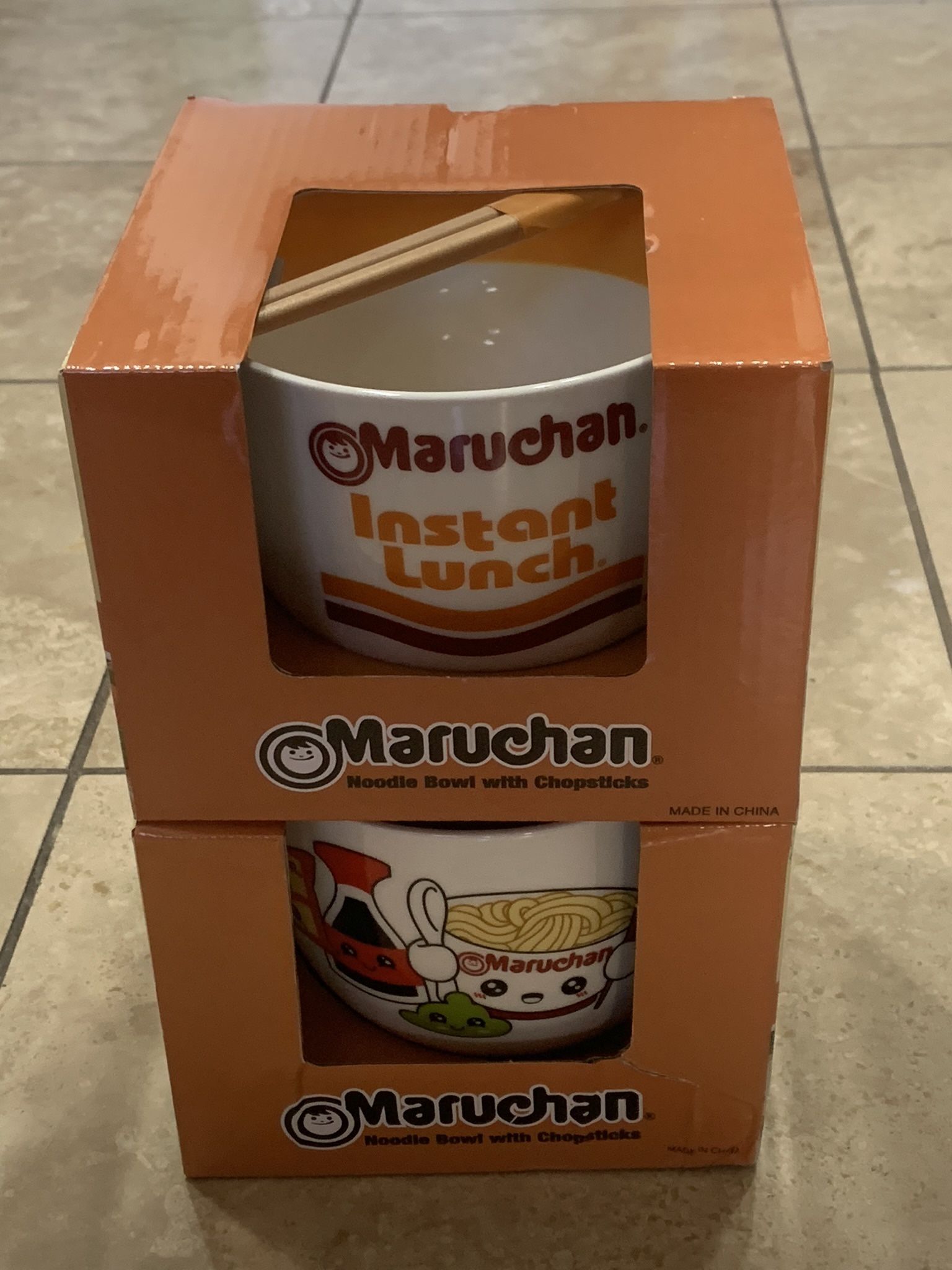 (2) Maruchan Ramen Noodle Bowls & Chopsticks 20 0z. - NEW 