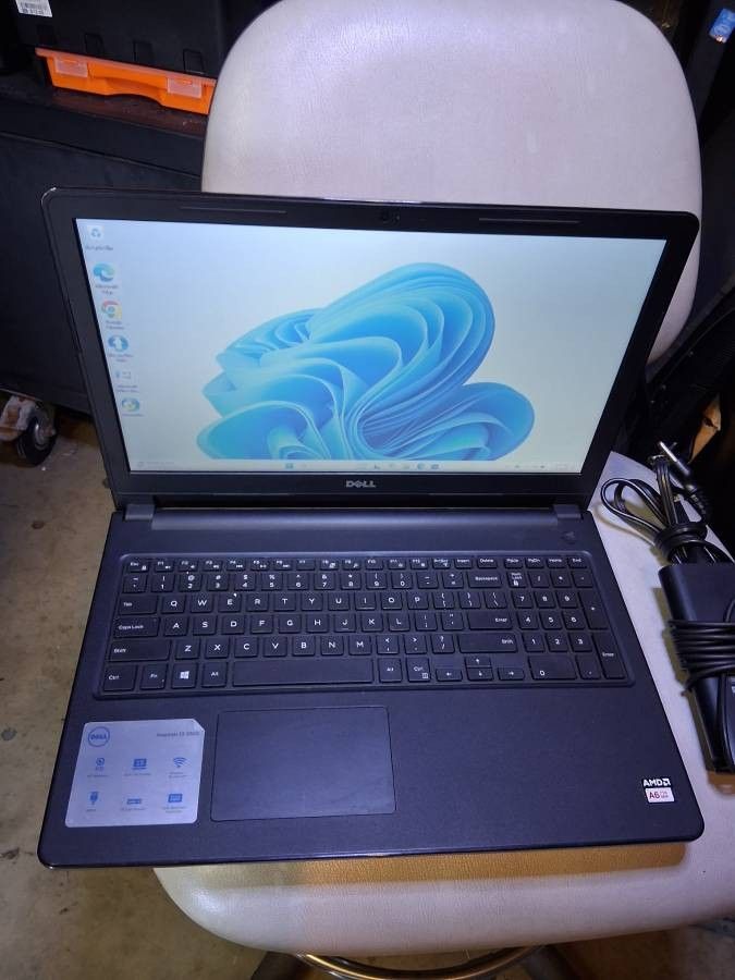 Dell Inspiron. 15.6" in. Laptop. Windows 11, 512 GB Storage, - $160