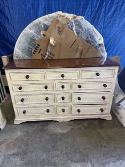 Farmhouse Style Dresser with 12 Drawers