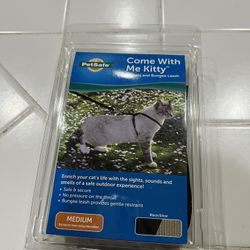 PetSafe Come With Me Kitty Harness and Bungee Leash, Harness for Cats