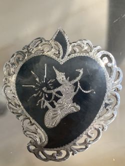 Pin & Belt $👍$75.00