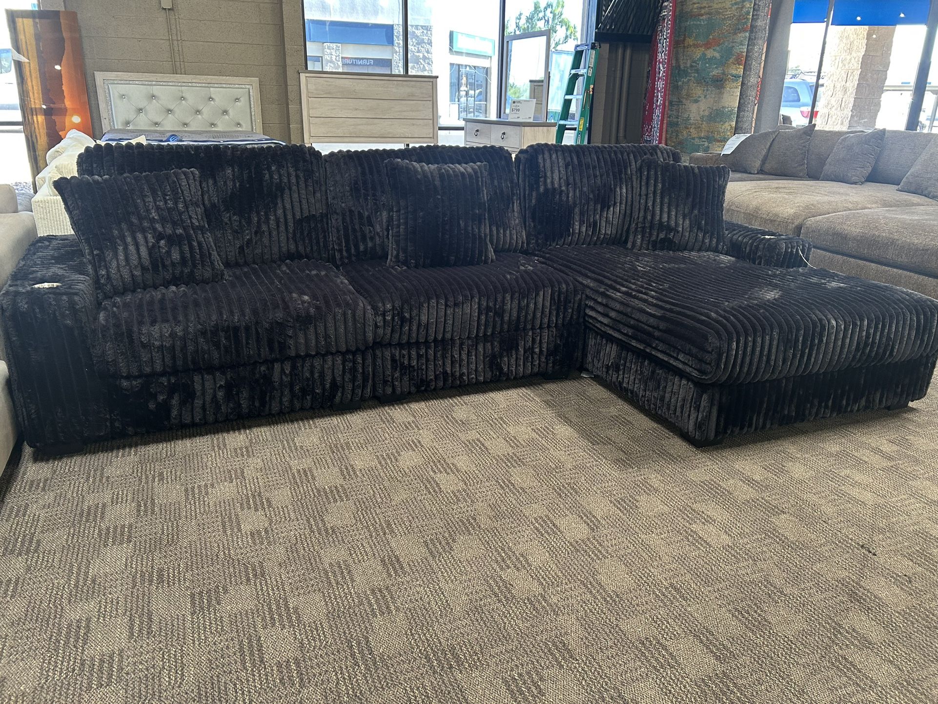 Deep And Comfy Black Sectional W Cupholders