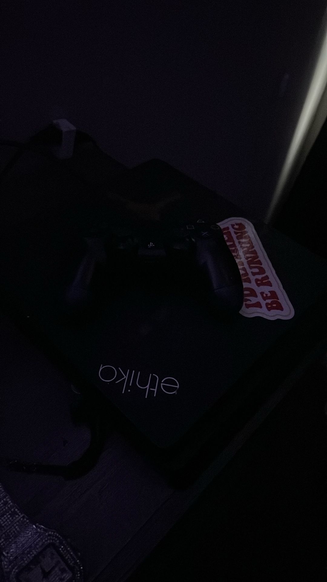 Ps4 Console With Controller 