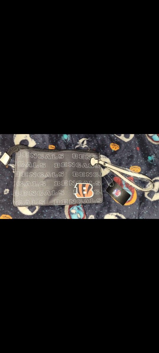Women's Bengals Wristlet
