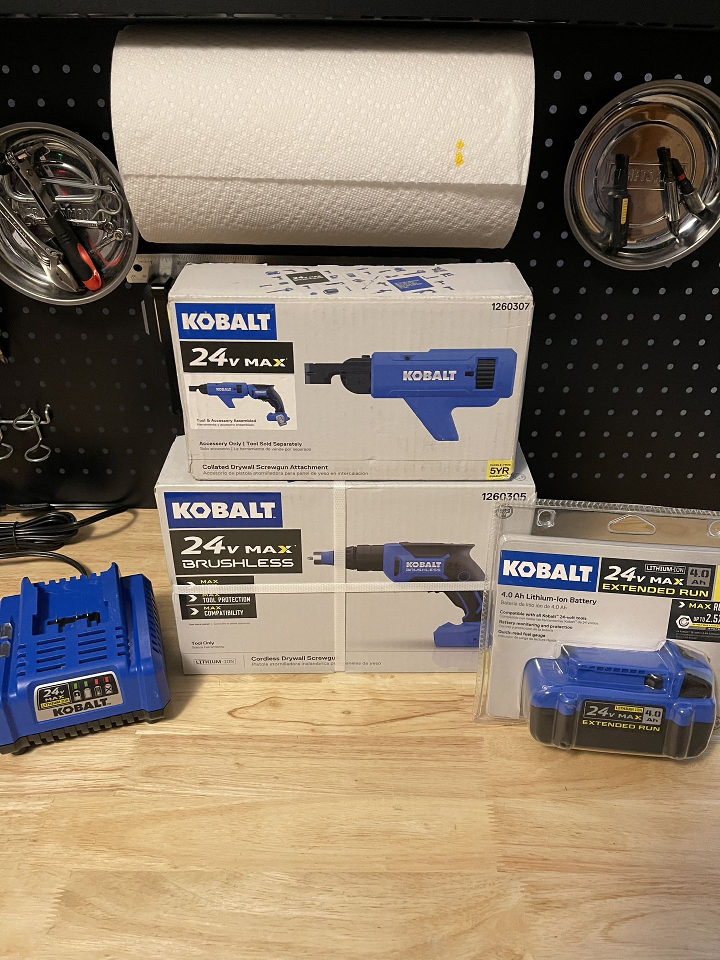Kobalt 24V BRUSHLESS DryWall ScrewGun Kit!