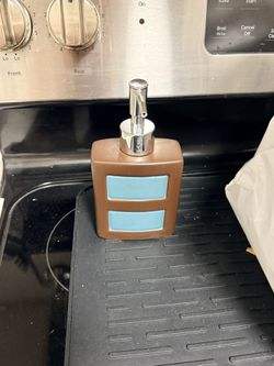 Soap Dispenser 