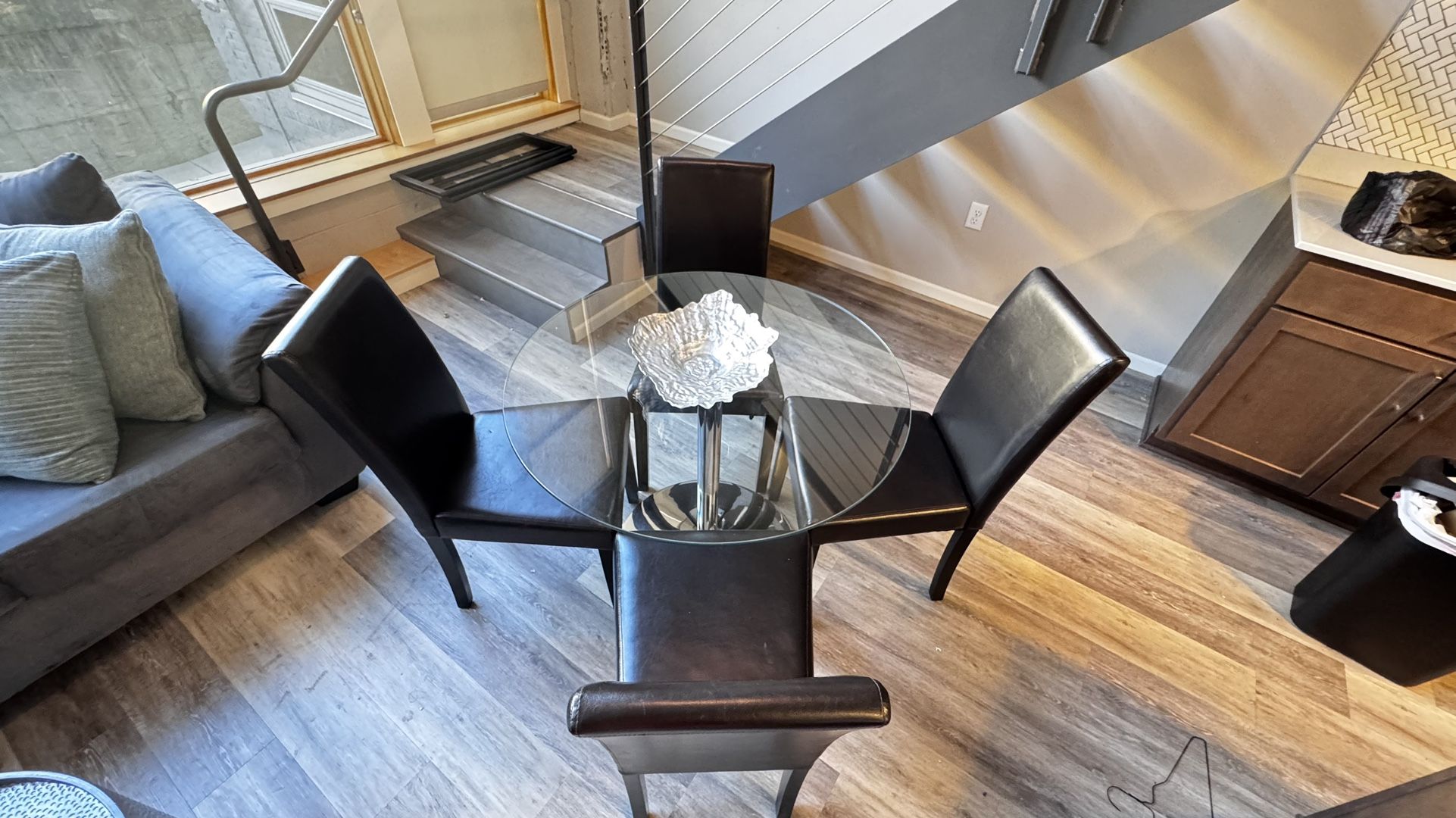 Round Glass Dining Table, Modern Circular, Sturdy Base and Perfect for 2-4 Seat, Bistro Style for Dining Room, Living Room, Balcony, Cafe