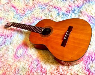 Vintage Classical Guitar  Aria
