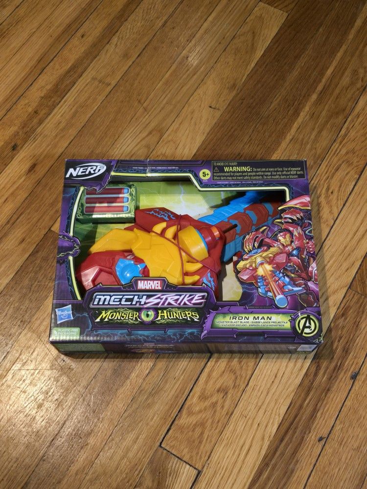 Nerf MARVEL MECH Strike Monster Hunter (Iron Man)