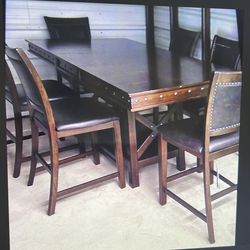 Dining room 6 chairs and the table 7 PC