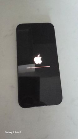 PENDING PICK UP-IPhone 16e