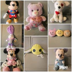 8 Plush Toys 