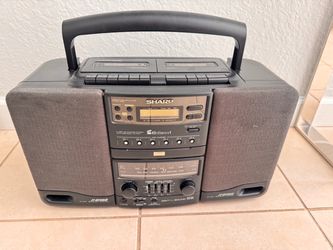 Sharp WQ-CH600 Retro Portable BOOMBOX Recorder. The CD is no working.