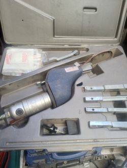 Dynabrade Dynafile  Pneumatic Detail Belt Sander.