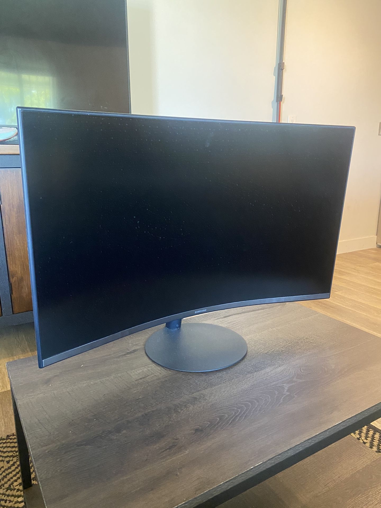 Samsung 32” inch Business Monitor - T55 Series Model: C32T550FDN