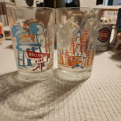 25th Anniversary Disney Glass Set Of 4