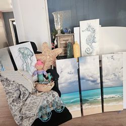 Beach Room Decor, Everything included 