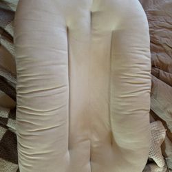 Snuggle me organic lounger