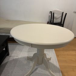 BRAND NEW DINING TABLE