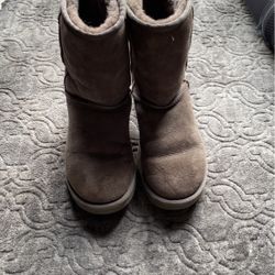 Ugg
