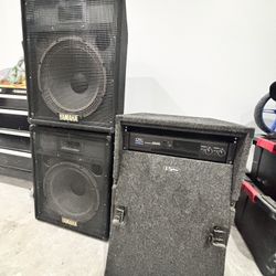 Yamaha  SV 15 Speakers / Two Ch. Pro Amp