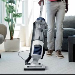 New Shark navigator Ant Allergen Vacuum With  3XL  Dust cup