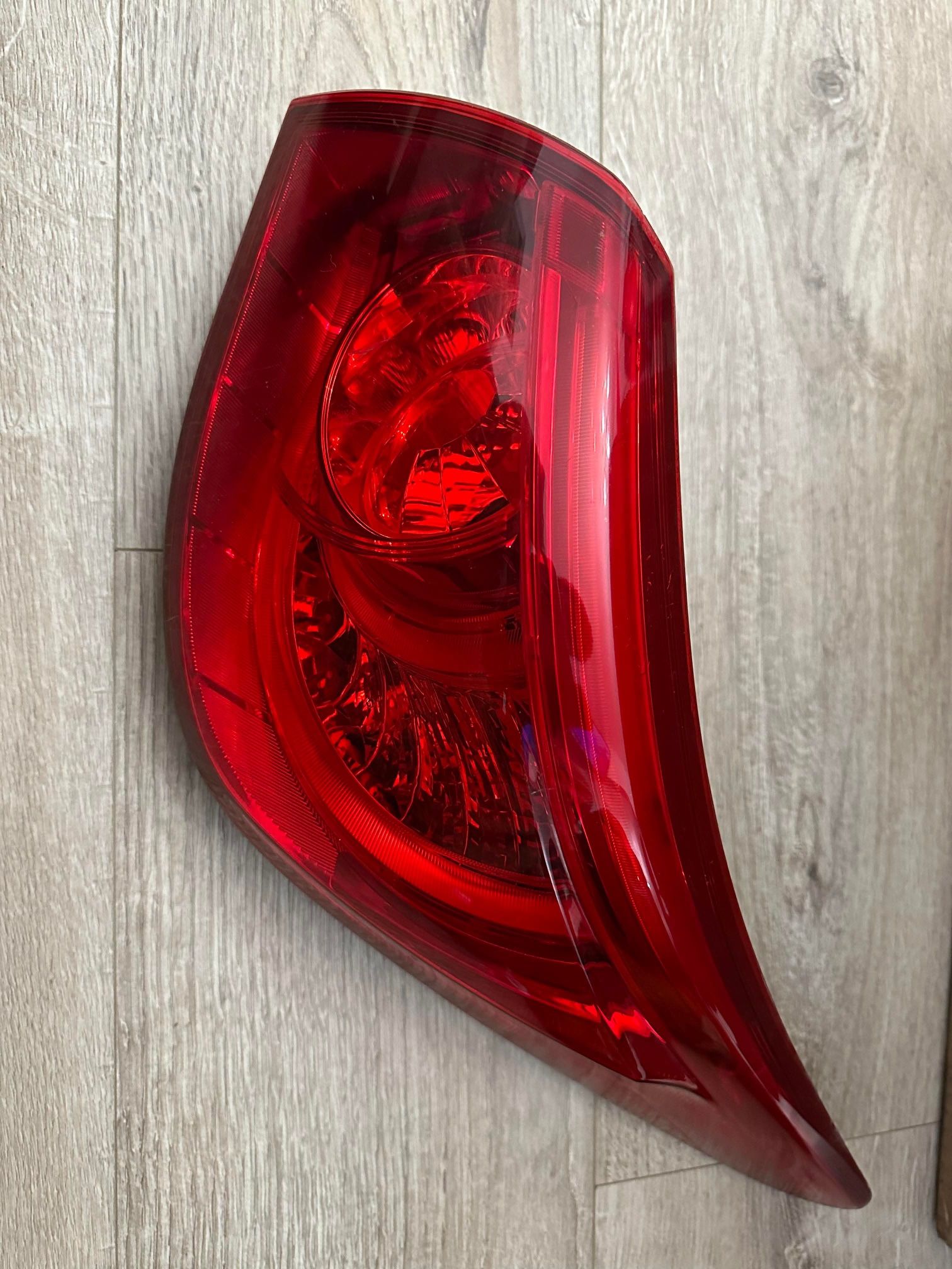 Infiniti Q50 Taillight Right Side Set