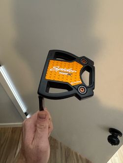 Left handed taylormade putter