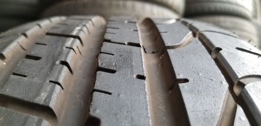 (2) 225/40/19 PIRELLI P ZERO 99% TREAD