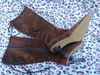 Coach Knee High Heel boots suede (Size 8 ) Knee Highs