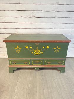 Vintage Lane Folk Art Green Oversize 1947 Cedar Hope Chest 