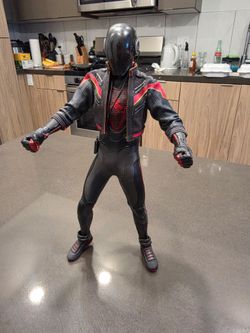 Hot Toys Miles Morales 2020 Suit