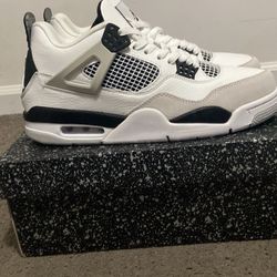 Jordan 4 Black Military