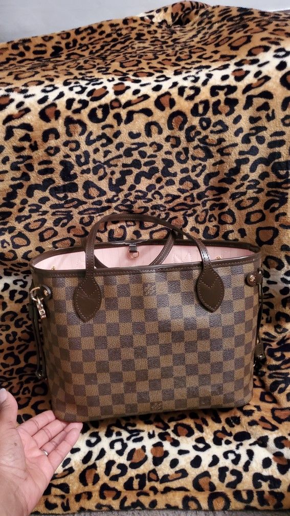 Louis Vuitton Neverfull PM